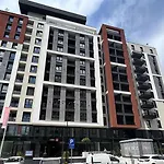 Ema - Free Parking